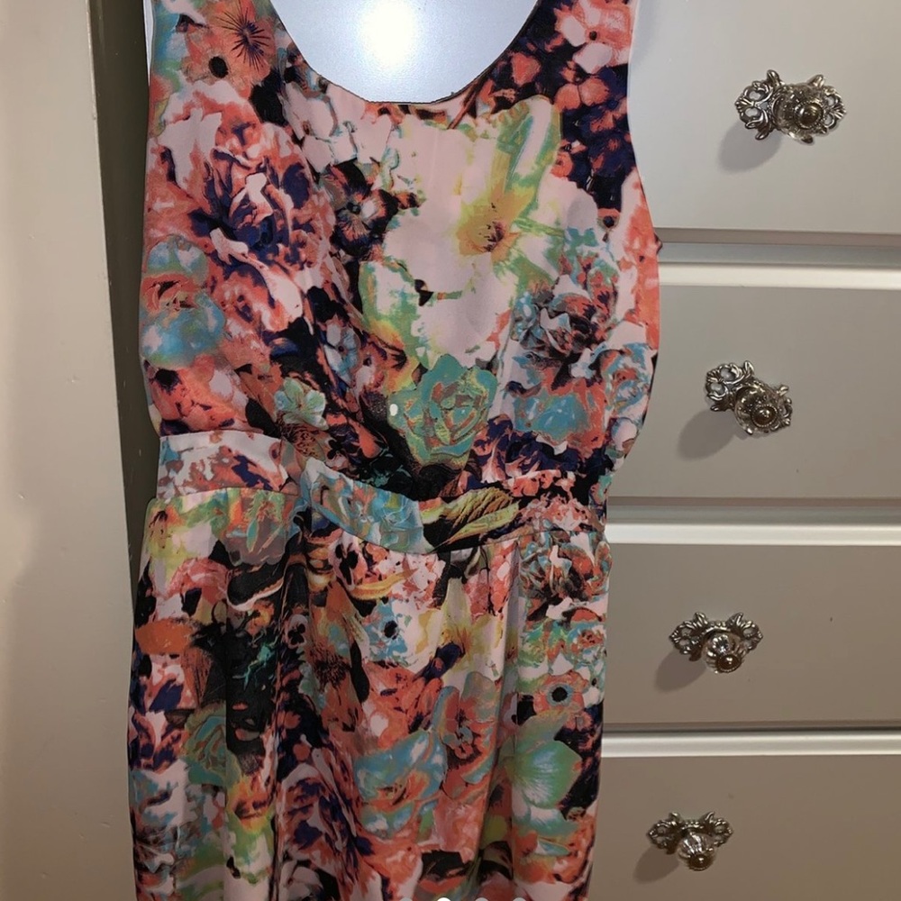 Romper - Picture 2 of 4